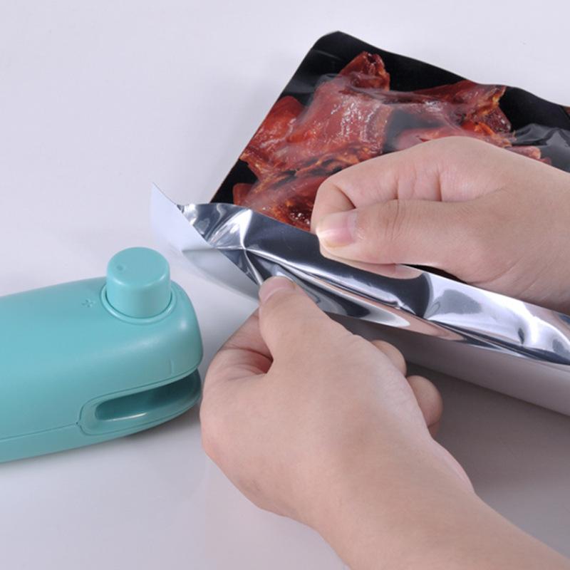 Battery Powered Portable Sealing Machine - Bag Clips Handhold Snacks Packaging Heat Sealer - For Sealing Food Preservation Storage