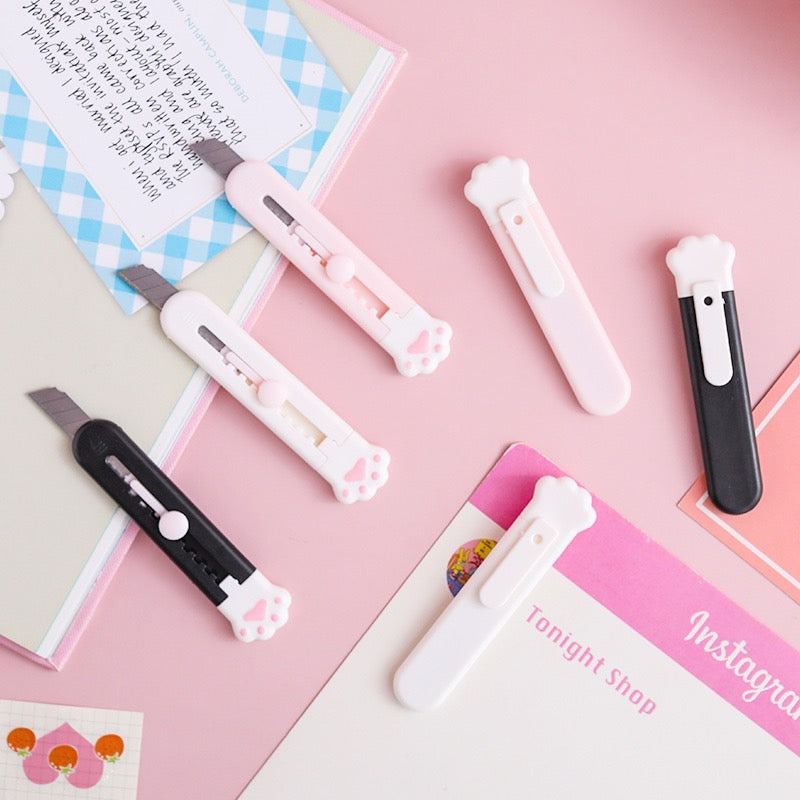 1 PC Kawaii Cat Claw Knife  - Portable Push-pull Manual Knife - Open Envelope Package Tool DIY Handmade Stationery