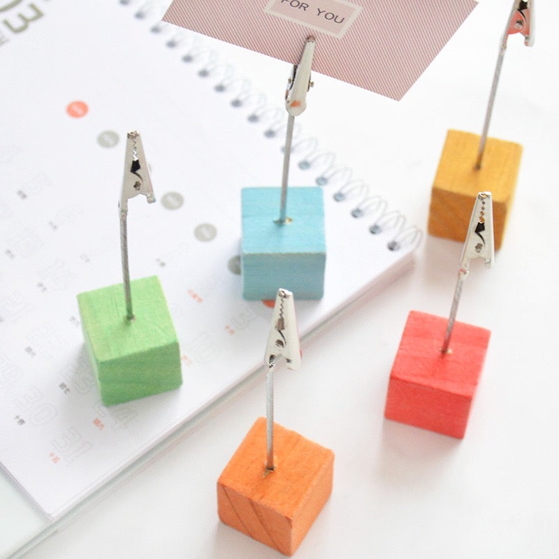 1 PC Place Card Clamps Stand - Wood Photos Clips Paper Clamp Table Numbers Holder Desktop Decoration