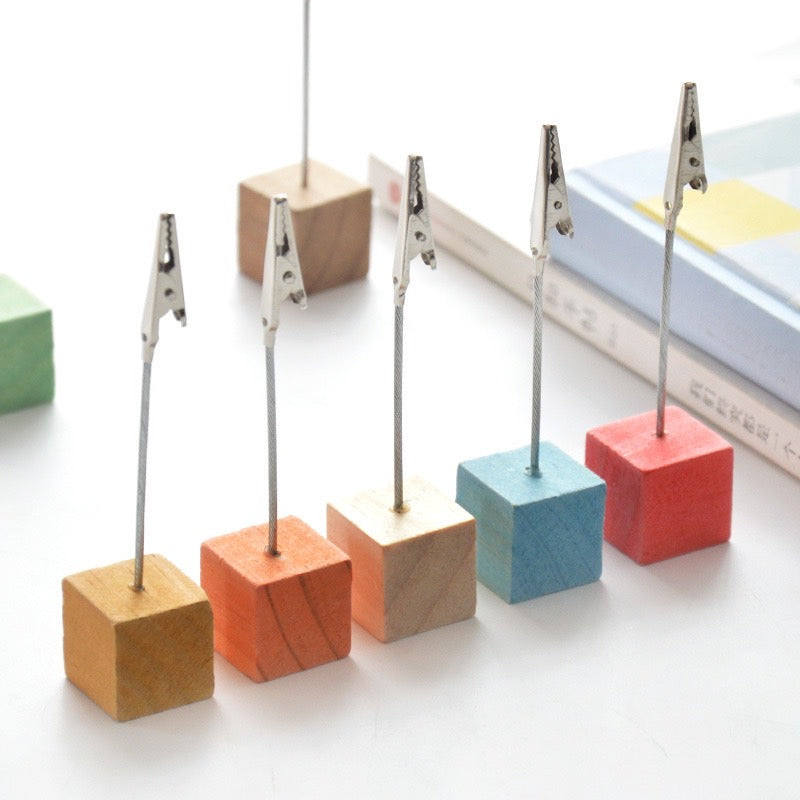 1 PC Place Card Clamps Stand - Wood Photos Clips Paper Clamp Table Numbers Holder Desktop Decoration