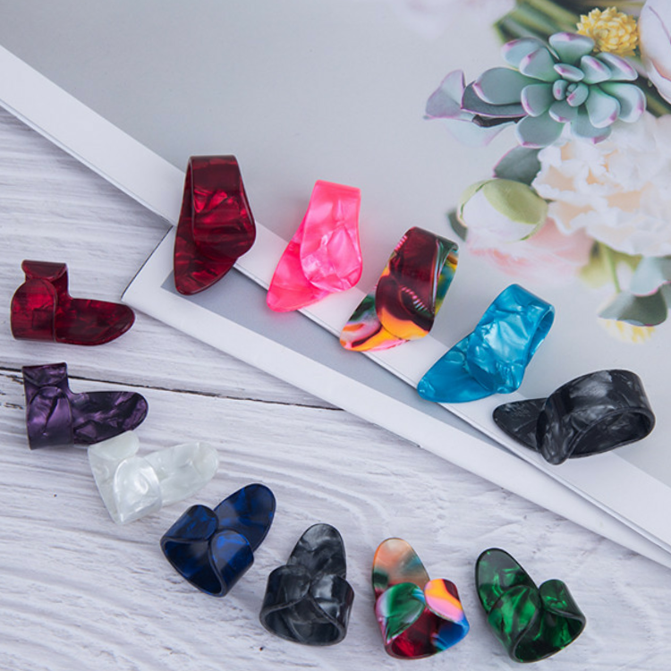 Guitar Picks Finger Pick Random Color 2 Pcs Set